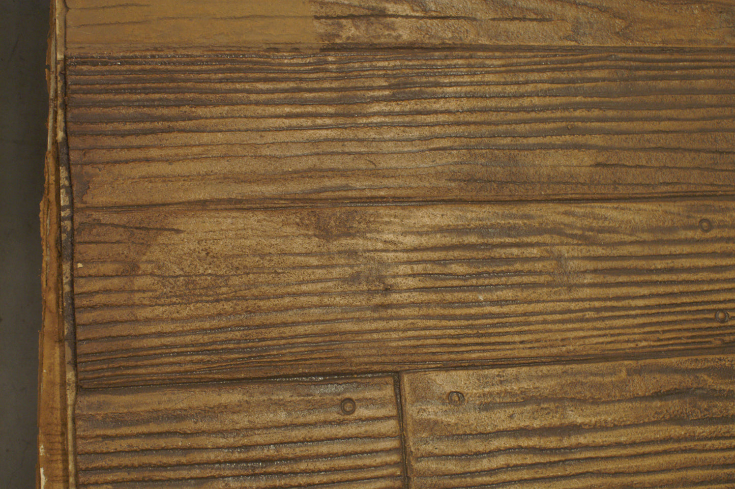 Tapete con textura de tiras de madera