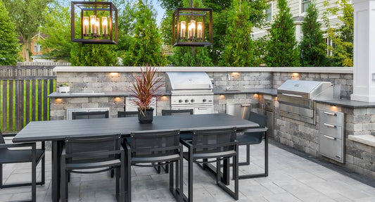 7 Things to Consider When Designing Outdoor Kitchens