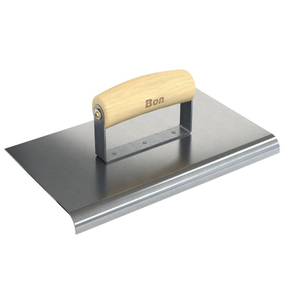 Edger - Aço inoxidável - 6 polegadas x 6 polegadas - Raio de 1/4 de polegada - Lábio de 3/8 de polegada - Cabo de madeira (Bon 12-418)