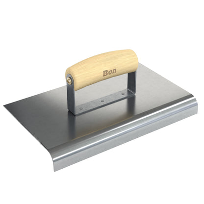 Edger - Aço inoxidável - 6 polegadas x 6 polegadas - Raio de 1/4 de polegada - Lábio de 3/8 de polegada - Cabo de madeira (Bon 12-418)