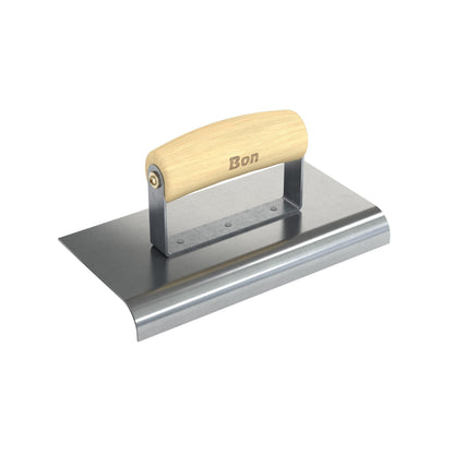 Edger - Aço inoxidável - 6 polegadas x 6 polegadas - Raio de 1/4 de polegada - Lábio de 3/8 de polegada - Cabo de madeira (Bon 12-418)