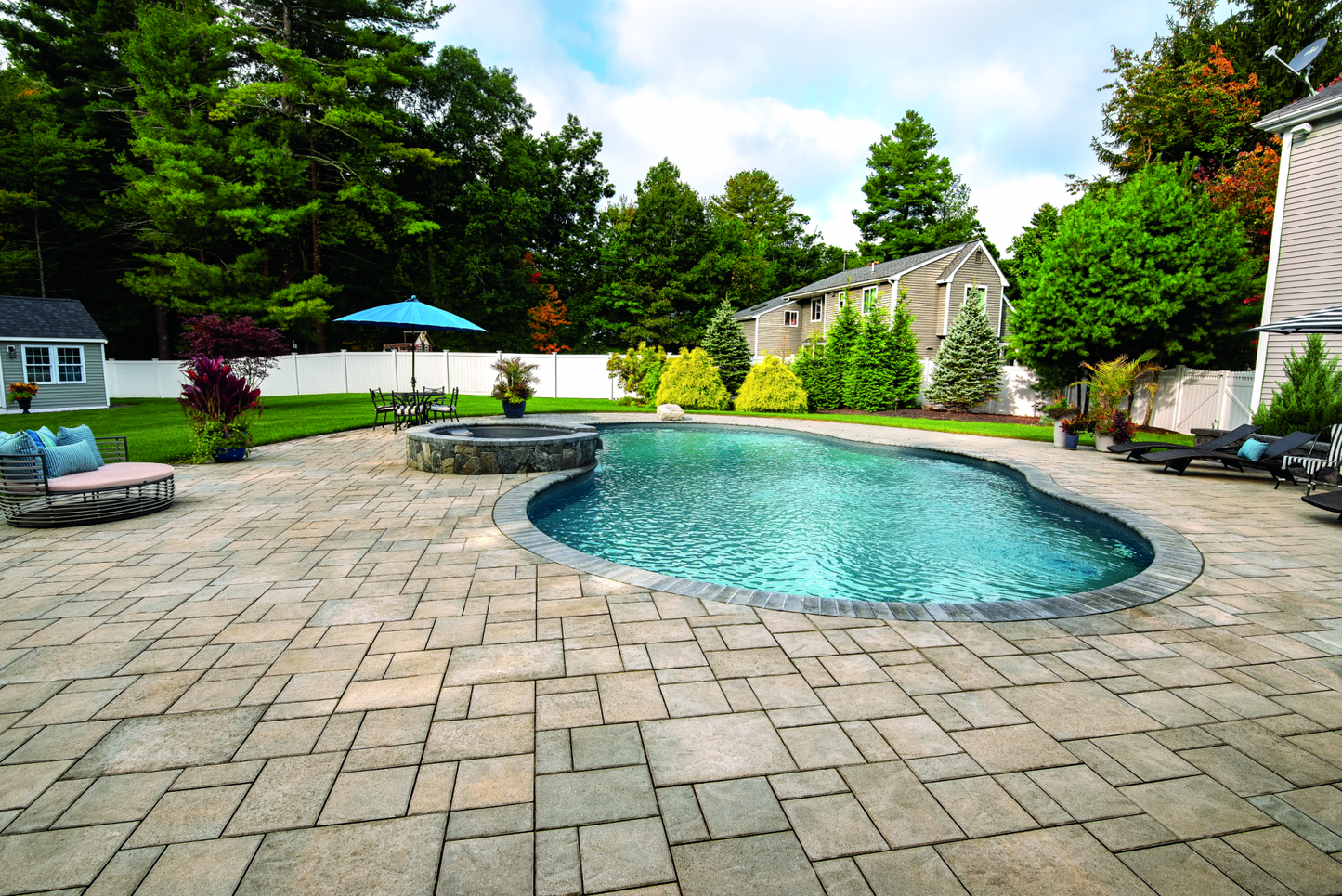 Andover Collection™ StoneCleft Pavers