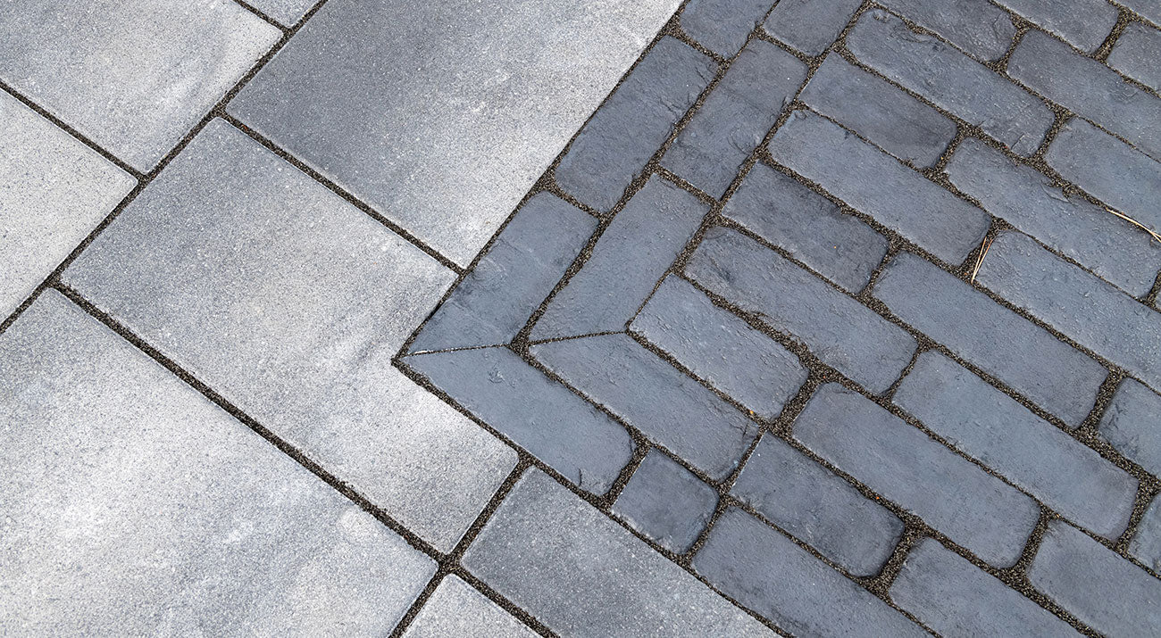 Beacon Hill™ Smooth with EasyClean™ Pavers
