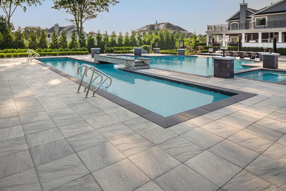 Everest Pavers