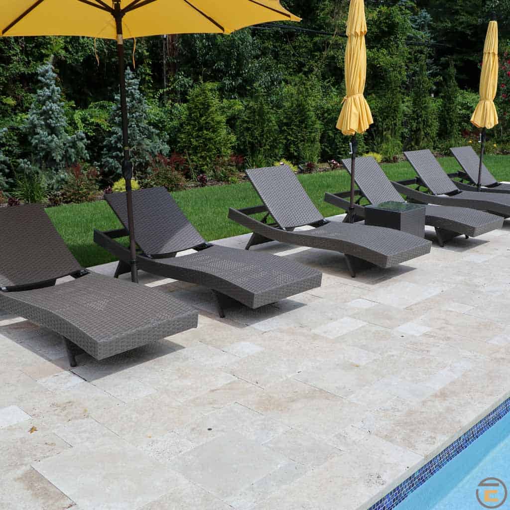 Ivory Vanilla Travertine Pavers