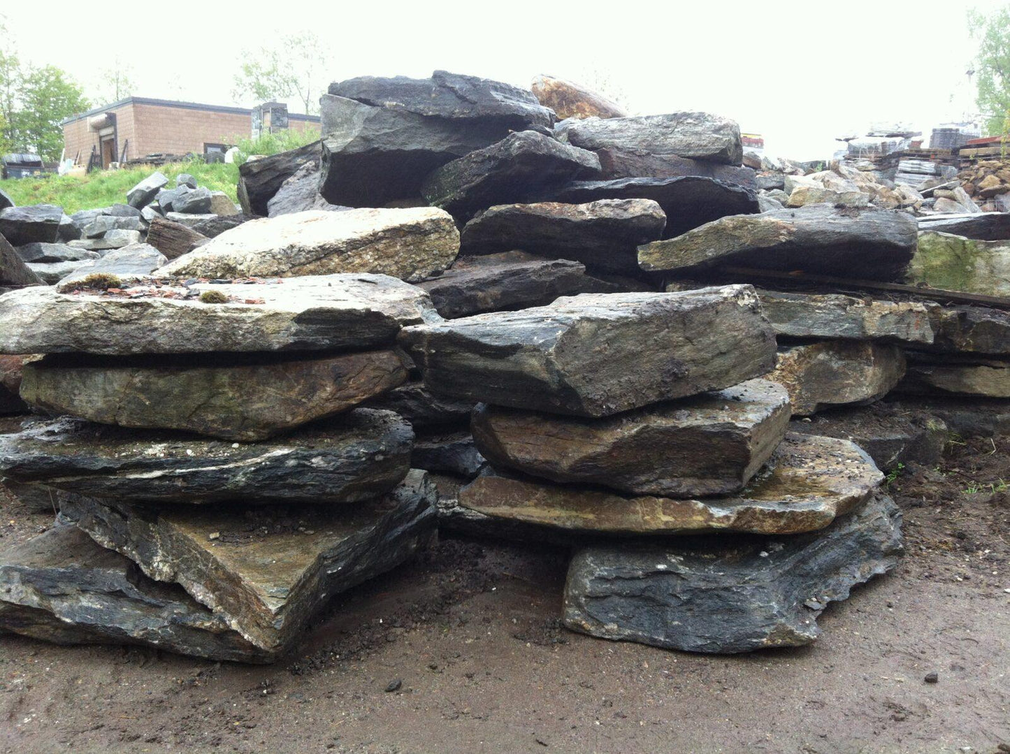 NE Bulk Oversized Fieldstone