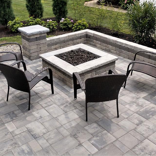 Fire Pit With Verona Wall I